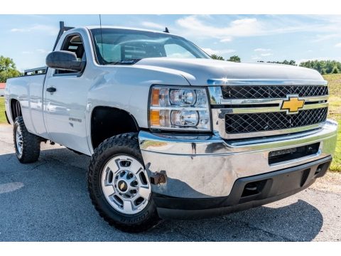 Summit White Chevrolet Silverado 2500HD LT Regular Cab 4x4.  Click to enlarge.