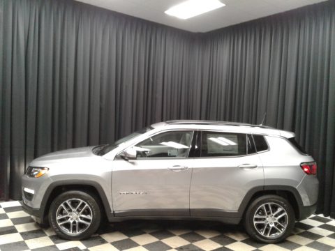 Billet Silver Metallic Jeep Compass Latitude.  Click to enlarge.