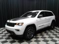 Front 3/4 View of 2019 Jeep Grand Cherokee Trailhawk 4x4 #2