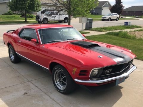 Red Ford Mustang Mach 1.  Click to enlarge.