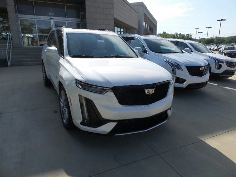 Crystal White Tricoat Cadillac XT6 Sport AWD.  Click to enlarge.