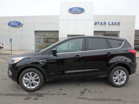 Agate Black Ford Escape SE 4WD.  Click to enlarge.
