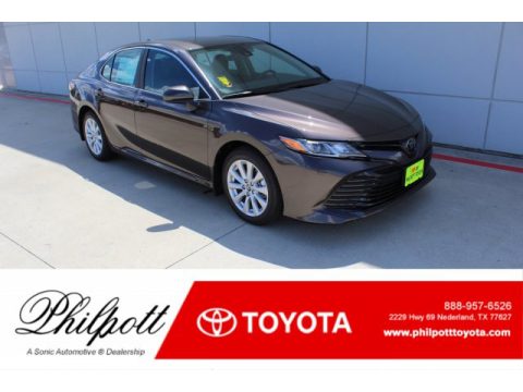 Brownstone Toyota Camry LE.  Click to enlarge.