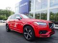 Front 3/4 View of 2019 Volvo XC90 T5 AWD R-Design #1