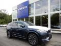 Front 3/4 View of 2020 Volvo XC90 T5 AWD Momentum #1