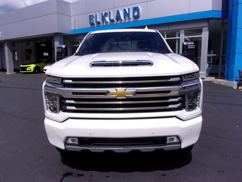 Iridescent Pearl Tricoat Chevrolet Silverado 2500HD High Country Crew Cab 4x4.  Click to enlarge.