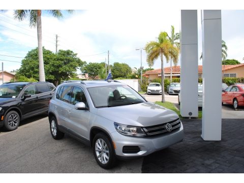 Reflex Silver Metallic Volkswagen Tiguan Wolfsburg.  Click to enlarge.