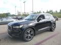 Front 3/4 View of 2019 Volvo XC40 T5 Inscription AWD #2
