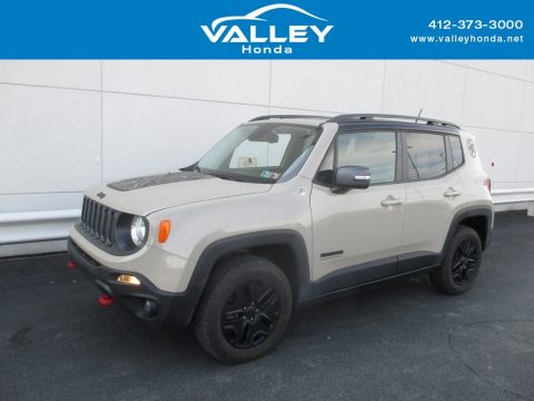 Mojave Sand Jeep Renegade Deserthawk 4x4.  Click to enlarge.