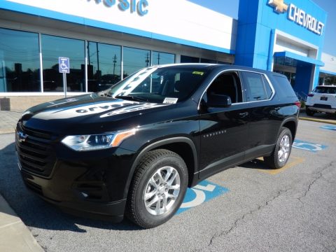 Mosaic Black Metallic Chevrolet Traverse LS.  Click to enlarge.