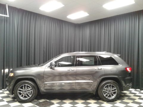 Granite Crystal Metallic Jeep Grand Cherokee Limited.  Click to enlarge.