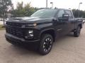 Front 3/4 View of 2020 Chevrolet Silverado 2500HD Custom Crew Cab 4x4 #5