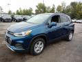 Front 3/4 View of 2020 Chevrolet Trax LT AWD #1