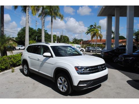 Pure White Volkswagen Atlas S.  Click to enlarge.