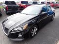 Front 3/4 View of 2019 Nissan Altima S #8 Front 3/4 View of 2019 Nissan Altima S #8