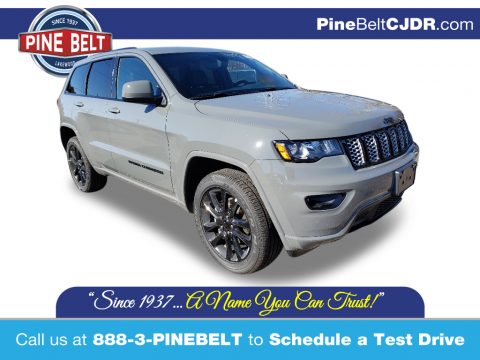 Sting-Gray Jeep Grand Cherokee Altitude 4x4.  Click to enlarge.