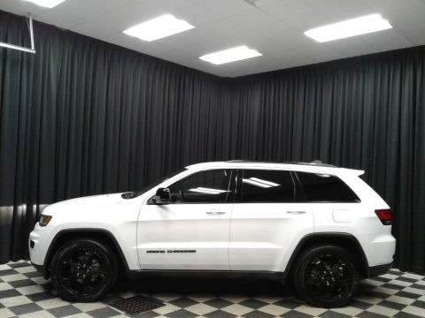 Bright White Jeep Grand Cherokee Upland 4x4.  Click to enlarge.