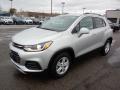 Front 3/4 View of 2020 Chevrolet Trax LT #1