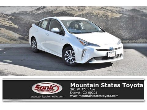 Blizzard White Pearl Toyota Prius LE.  Click to enlarge.