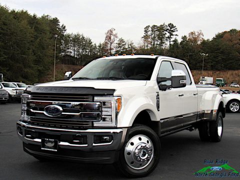 White Platinum Metallic Tri-Coat Ford F450 Super Duty King Ranch Crew Cab 4x4.  Click to enlarge.