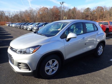 Silver Ice Metallic Chevrolet Trax LS.  Click to enlarge.