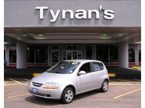 Cosmic Silver Chevrolet Aveo 5 Hatchback.  Click to enlarge.