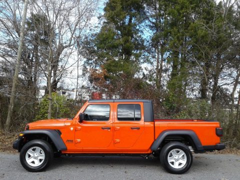 Punk'n Metallic Jeep Gladiator Sport 4x4.  Click to enlarge.