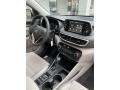 Controls of 2020 Hyundai Tucson SE AWD #29