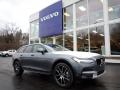 Front 3/4 View of 2020 Volvo V90 Cross Country T6 AWD #1