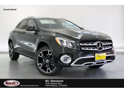 Night Black Mercedes-Benz GLA 250.  Click to enlarge.