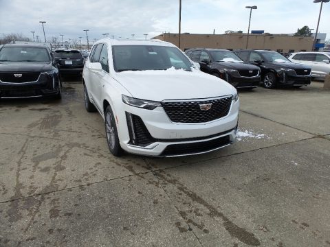 Crystal White Tricoat Cadillac XT6 Premium Luxury AWD.  Click to enlarge.
