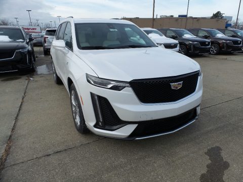 Crystal White Tricoat Cadillac XT6 Sport AWD.  Click to enlarge.