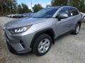 Front 3/4 View of 2019 Toyota RAV4 XLE AWD #8