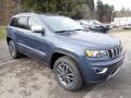 Front 3/4 View of 2020 Jeep Grand Cherokee Limited 4x4 #7