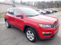Front 3/4 View of 2020 Jeep Compass Latitude 4x4 #7