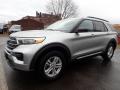 Front 3/4 View of 2020 Ford Explorer XLT 4WD #7