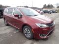 Front 3/4 View of 2020 Chrysler Pacifica Touring L Plus #7