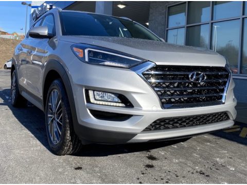 Stellar Silver Hyundai Tucson Limited AWD.  Click to enlarge.