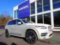 Front 3/4 View of 2020 Volvo XC90 T6 AWD Inscription #1