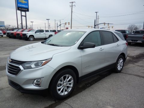 Silver Ice Metallic Chevrolet Equinox LS.  Click to enlarge.