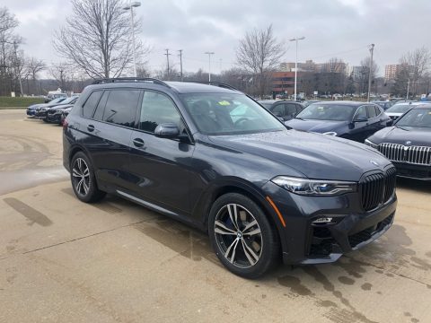 Black Sapphire Metallic BMW X7 xDrive40i.  Click to enlarge.