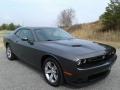 Front 3/4 View of 2019 Dodge Challenger SXT #4
