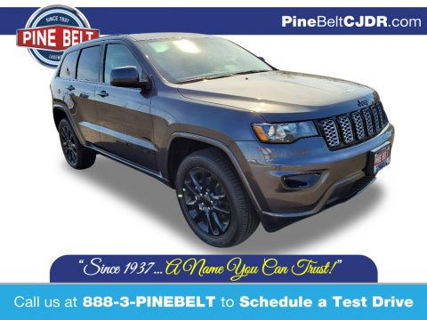 Granite Crystal Metallic Jeep Grand Cherokee Altitude 4x4.  Click to enlarge.