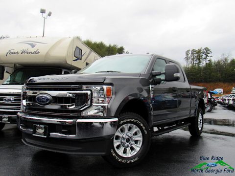 Magnetic Ford F250 Super Duty STX Crew Cab 4x4.  Click to enlarge.