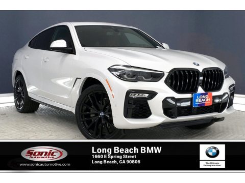 Mineral White Metallic BMW X6 sDrive40i.  Click to enlarge.