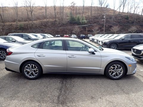Shimmering Silver Pearl Hyundai Sonata SEL. Click to enlarge. Shimmering Silver Pearl Hyundai Sonata SEL. Click to enlarge.
