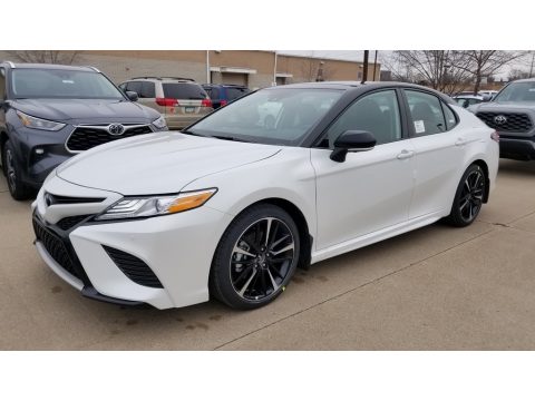 Wind Chill Pearl Toyota Camry XSE.  Click to enlarge.