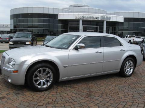 Bright Silver Metallic Chrysler 300 C HEMI.  Click to enlarge.