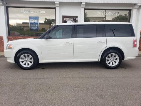 White Suede Ford Flex SE.  Click to enlarge.