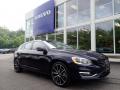 Front 3/4 View of 2017 Volvo V60 T5 AWD #1